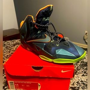 Nike Air MVP Pro Metal